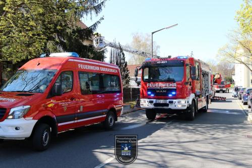 210426 Baum Dachstuhlbrand Oberasbach 018